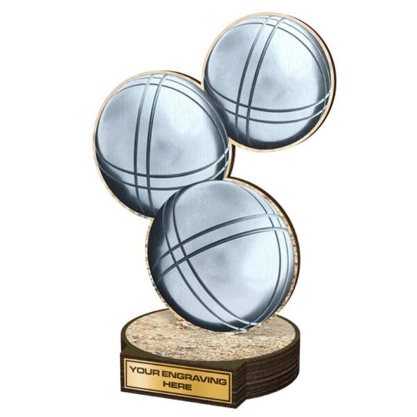 Ecologische trofee met drie ballen op houten basis.